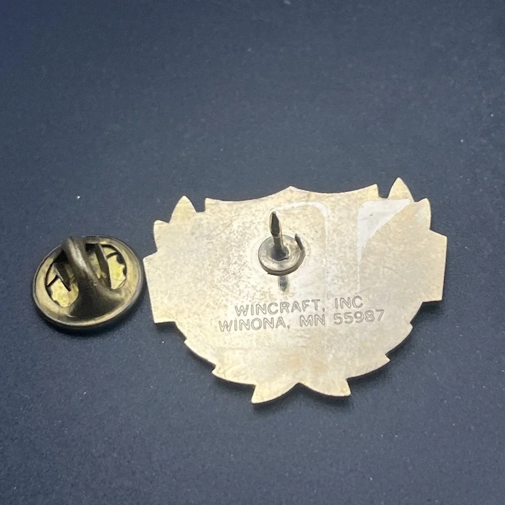1992 NCAA Final Four Basketball Minnesota Twin Cities Lapel‎ Hat Pin